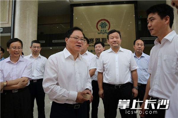 日本TOHNICHI扭力扳手精準測量減少誤差提升效率